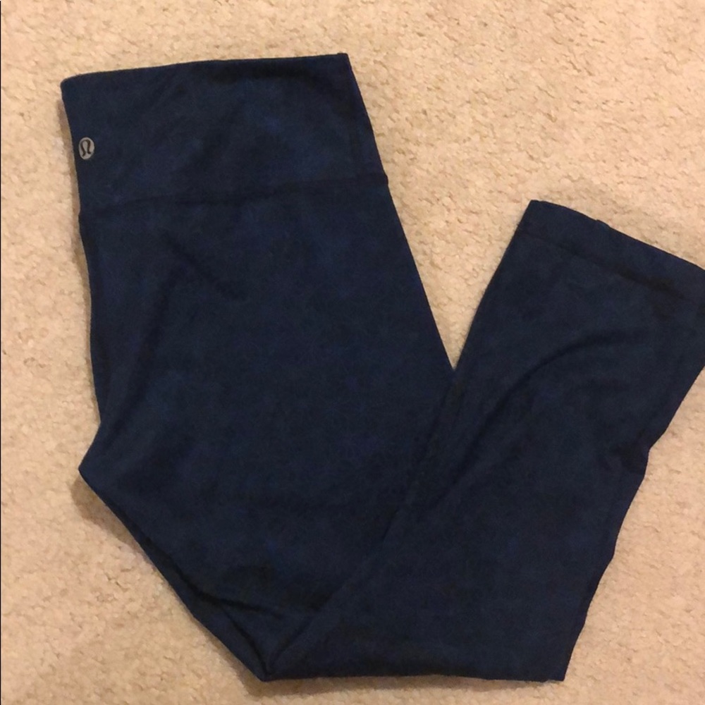 Lululemon Wunder Under navy/light blue geometric 6